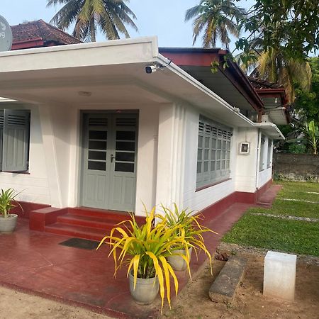 Villa 95 Dikwella Bagian luar foto
